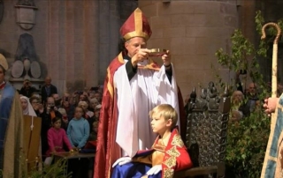 Mock of King Henry III being crowned king